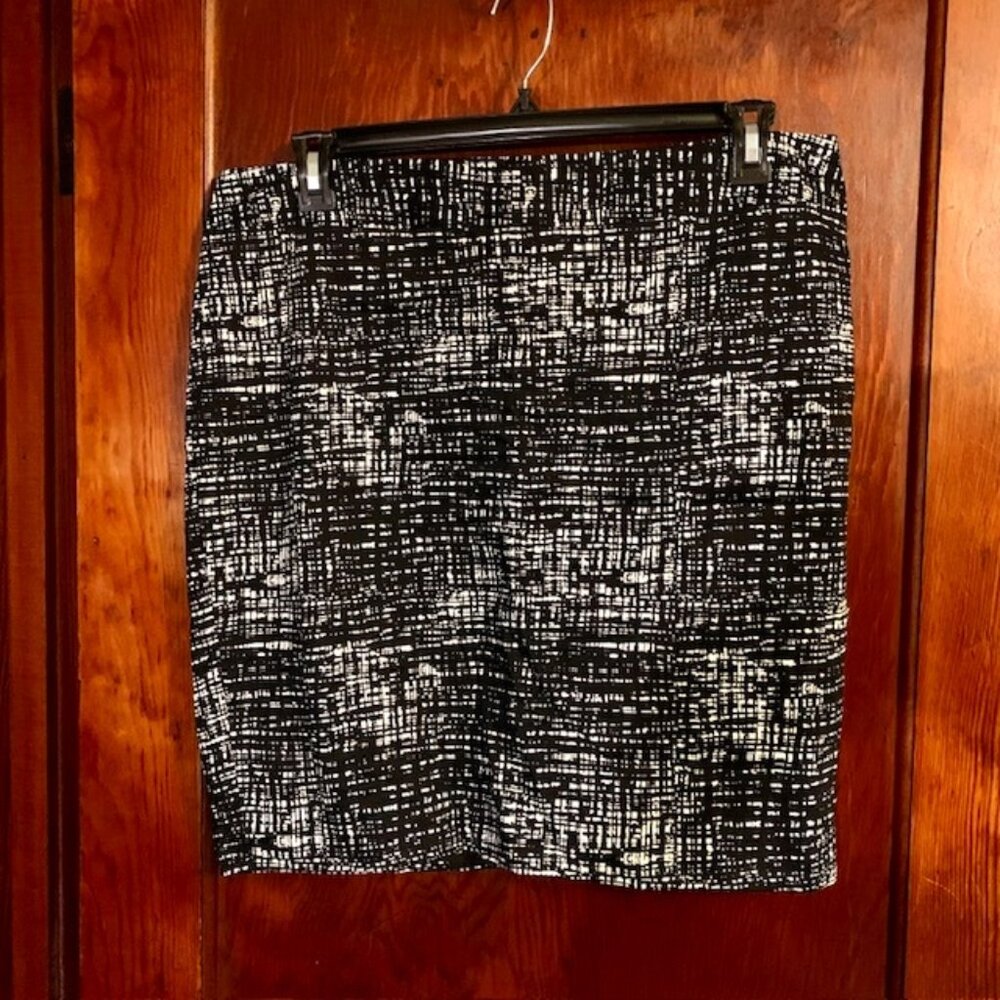 Calvin Klein Black and White Print Lined Pencil Skirt, Women's Size 14